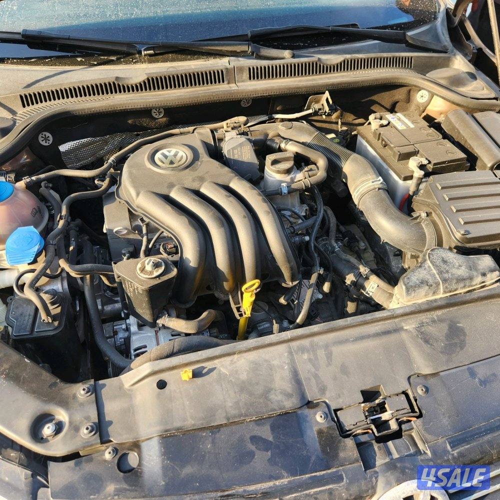 للبيع فولكسواجن جيتا 4 سلندر موديل 2014 أو للبدل مع همر H27