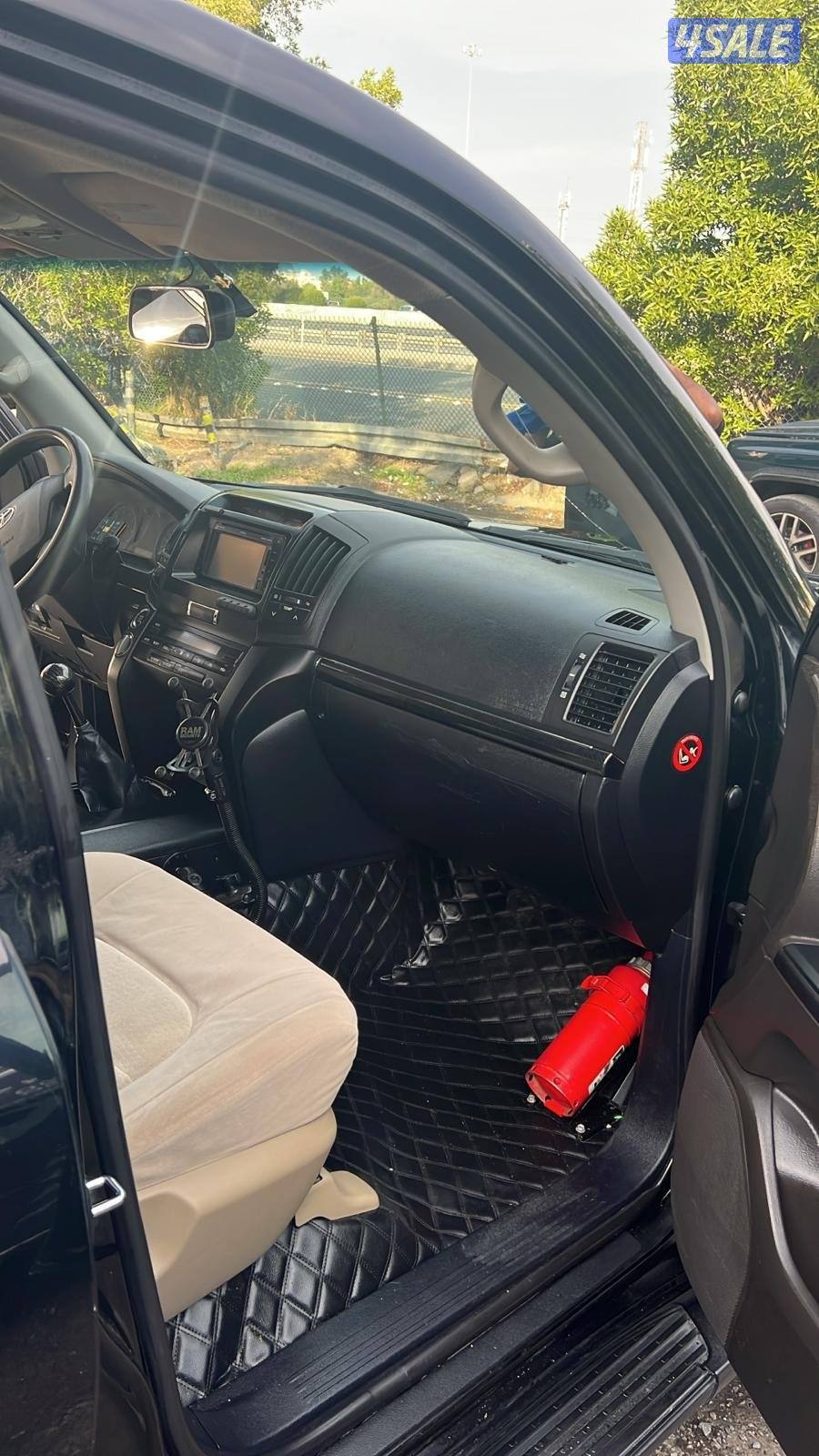 لاند كروزر 20093