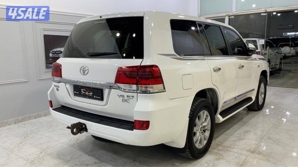 للبيع لاند كروزر VXR  20192