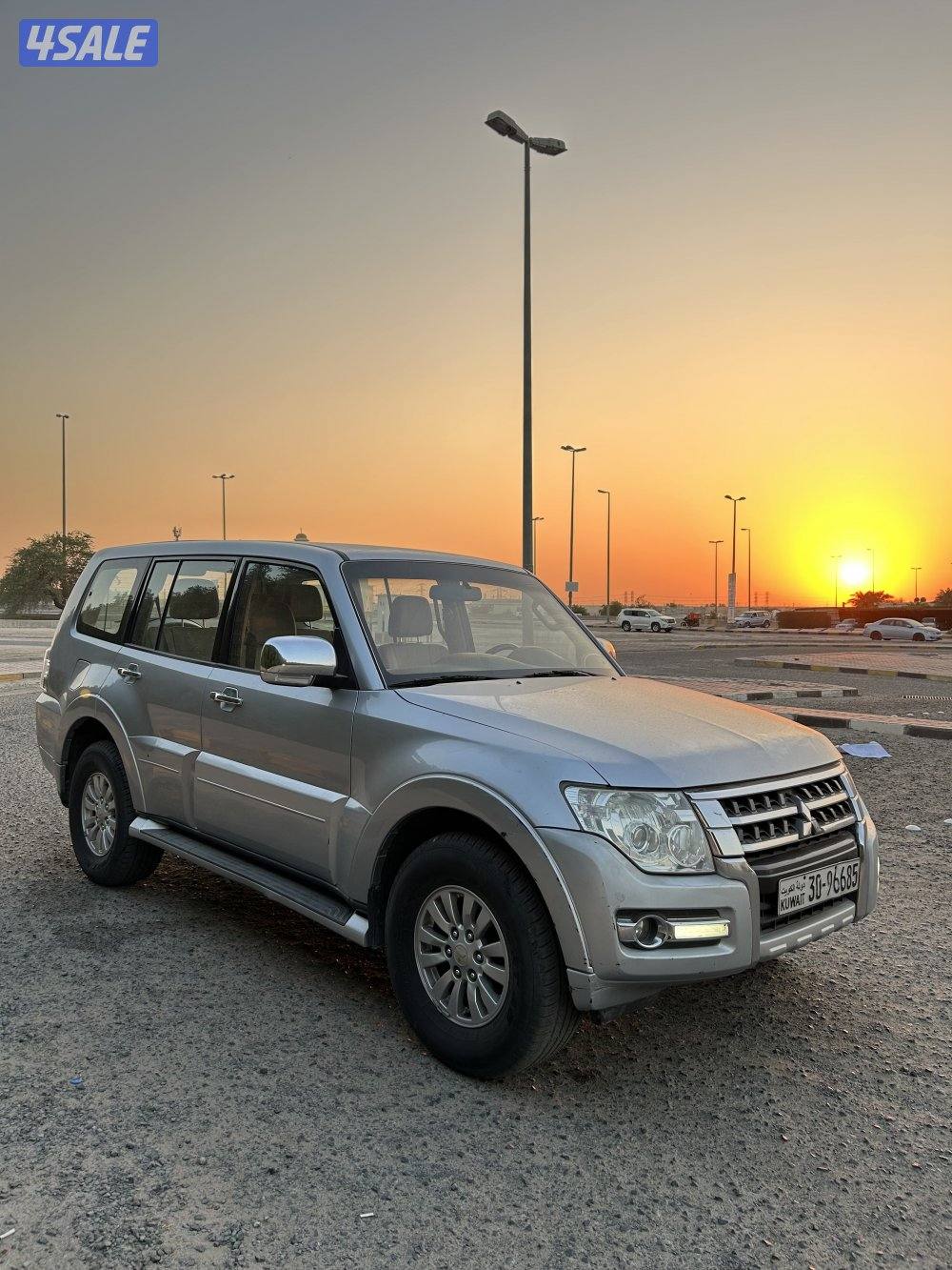 للبيع باجيرو موديل 2015 وكالة الملا4