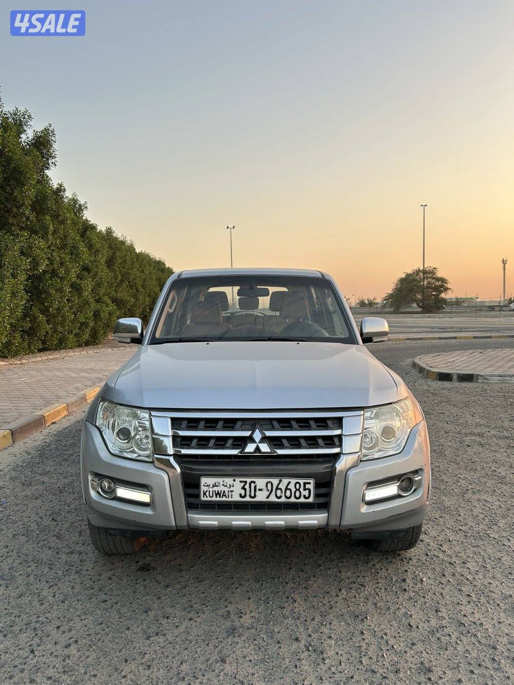 للبيع باجيرو موديل 2015 وكالة الملا5