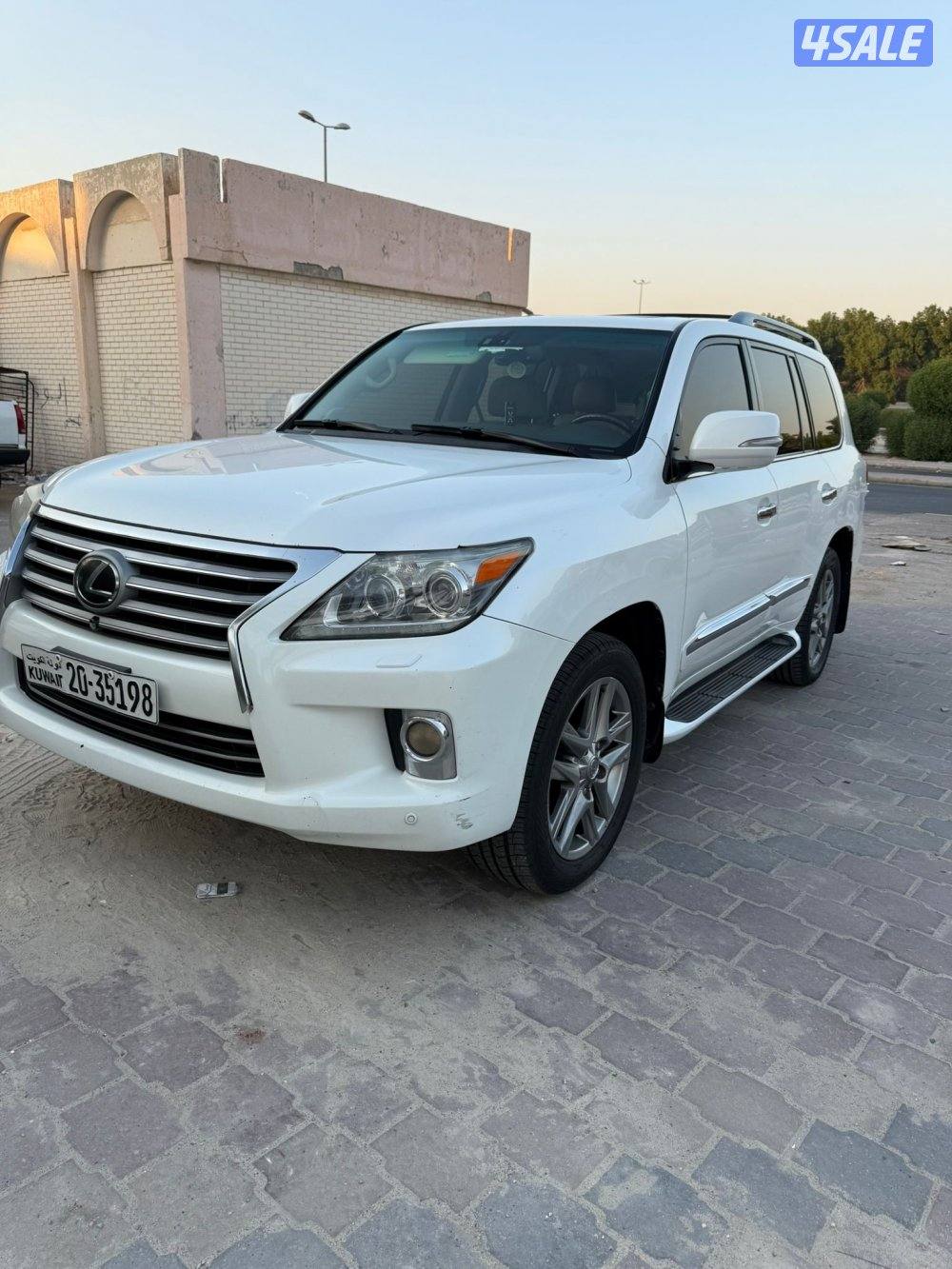 جيب لكزس الدرجه الاولى صبغ الوكاله ماعاد قطعتين0