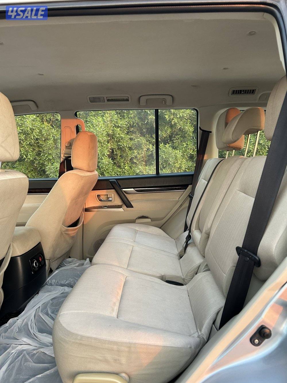 للبيع باجيرو موديل 2015 وكالة الملا10