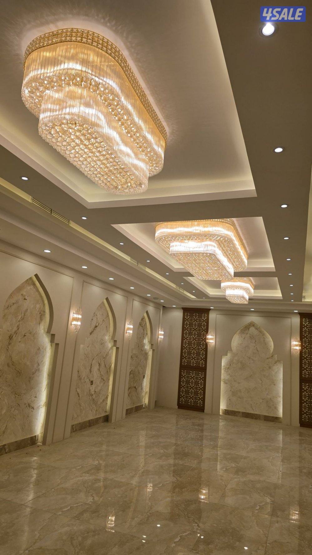 ثريات وحدة كبير  ٢ متر وثنتين صغار ١ متر2