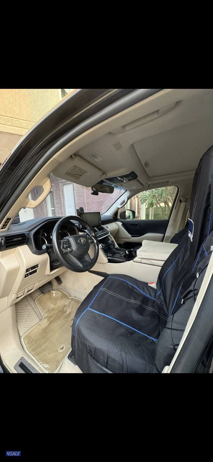 لاند كروزر تون تيربو اسود2