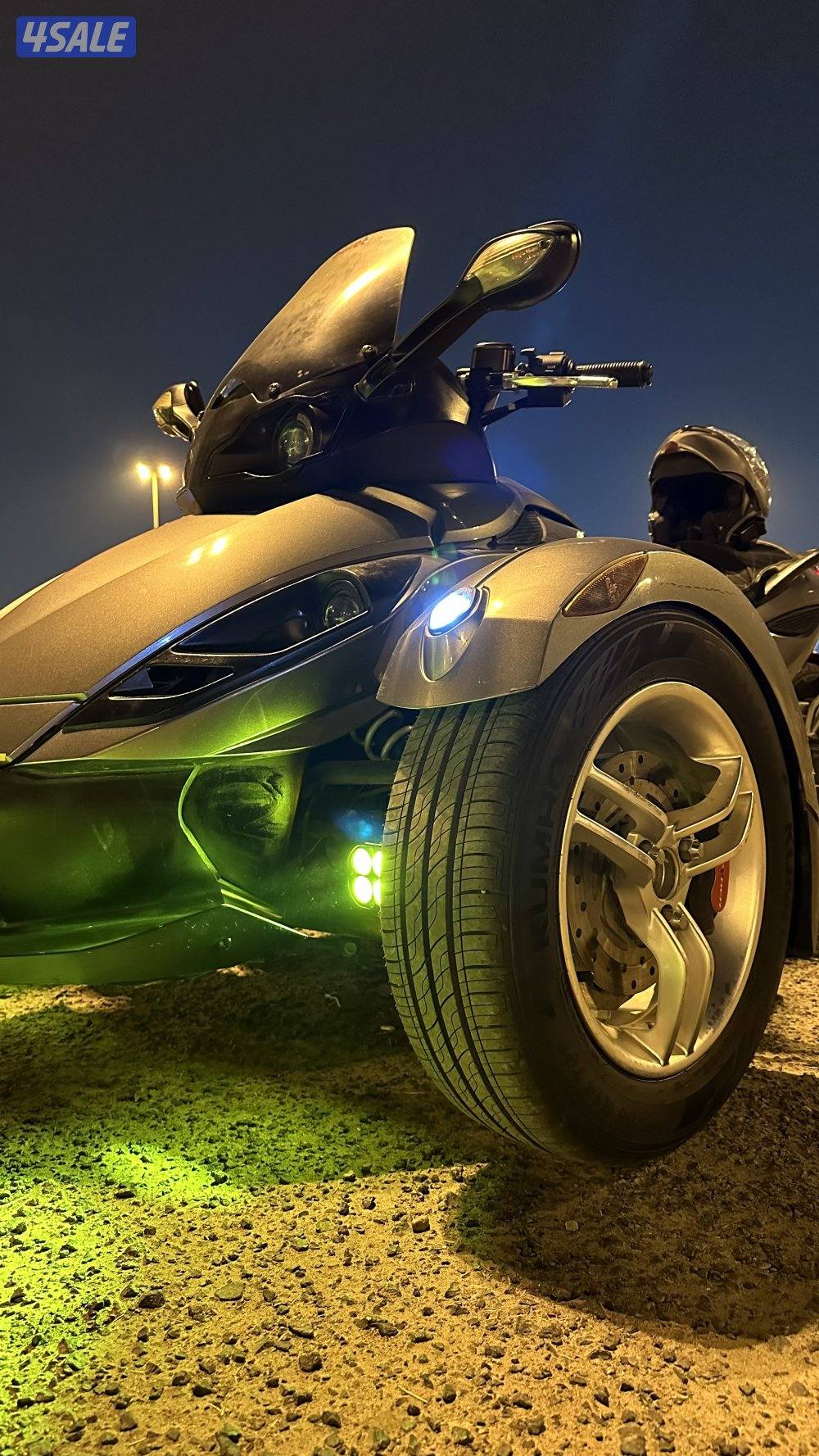 كانام سبايدر 2010 ماشي 18300 كيلو شرط الفحص9