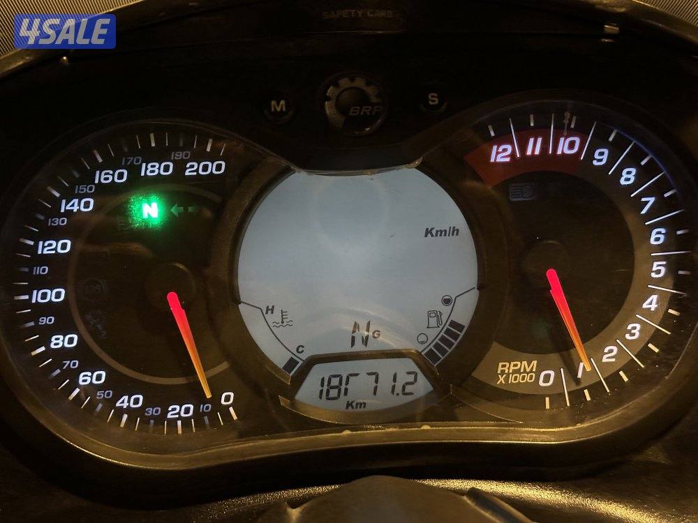 كانام سبايدر 2010 ماشي 18300 كيلو شرط الفحص11