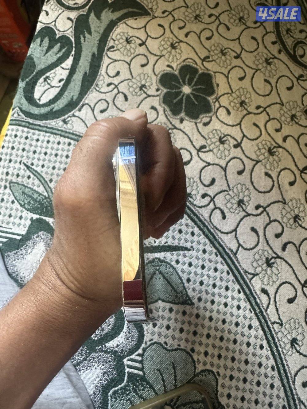 ايفون 13 برو ماكس الجهاز كيه لجديد حالته ممتازة الآيفون معفي الضريبة4