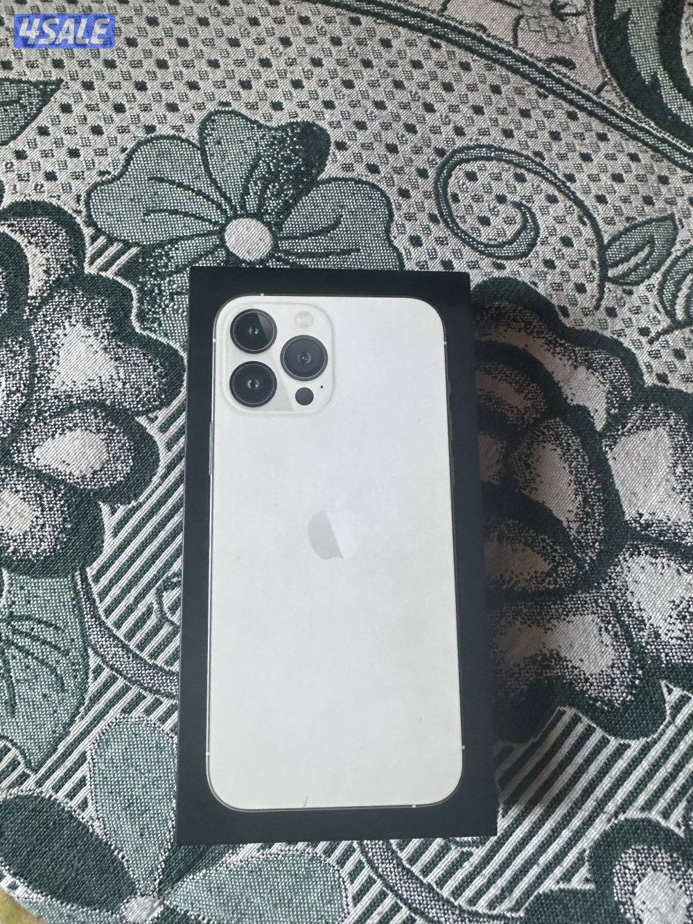 ايفون 13 برو ماكس الجهاز كيه لجديد حالته ممتازة الآيفون معفي الضريبة5