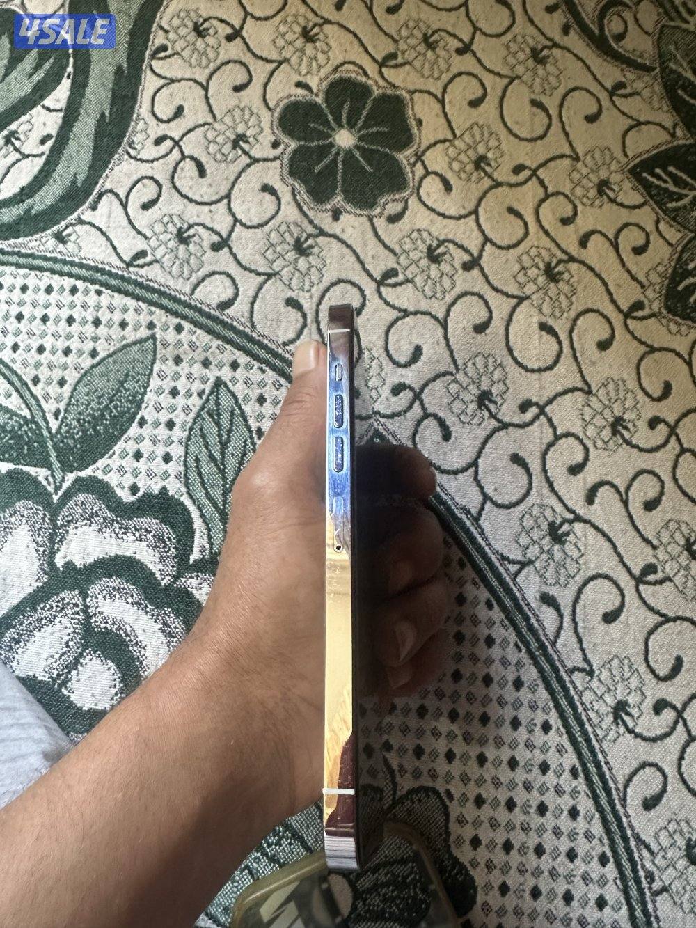 ايفون 13 برو ماكس الجهاز كيه لجديد حالته ممتازة الآيفون معفي الضريبة7