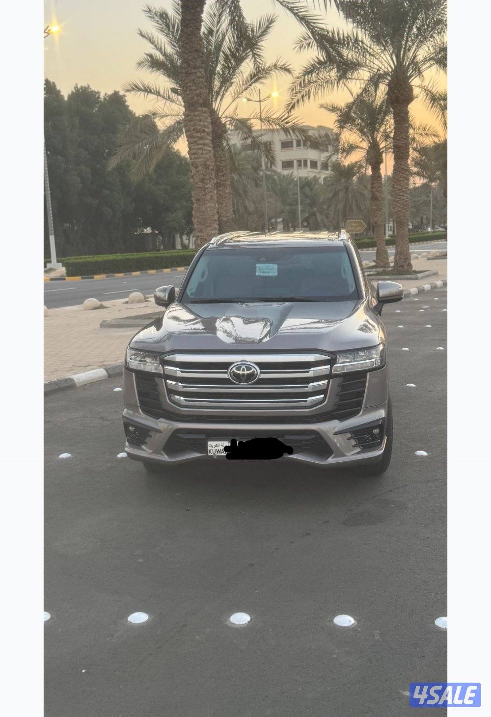 للبيع لاند كروز 2023 Ros4