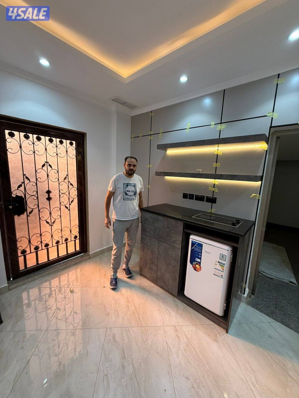 ابواحمدلعمل جميع انواع الديكورات الخشبية والاصباغ5