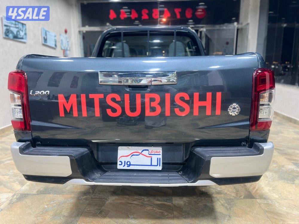 وانيت ميتسوبيشي L200 قير عادي دبل قير موديل 2022 ماشي 90 الف2