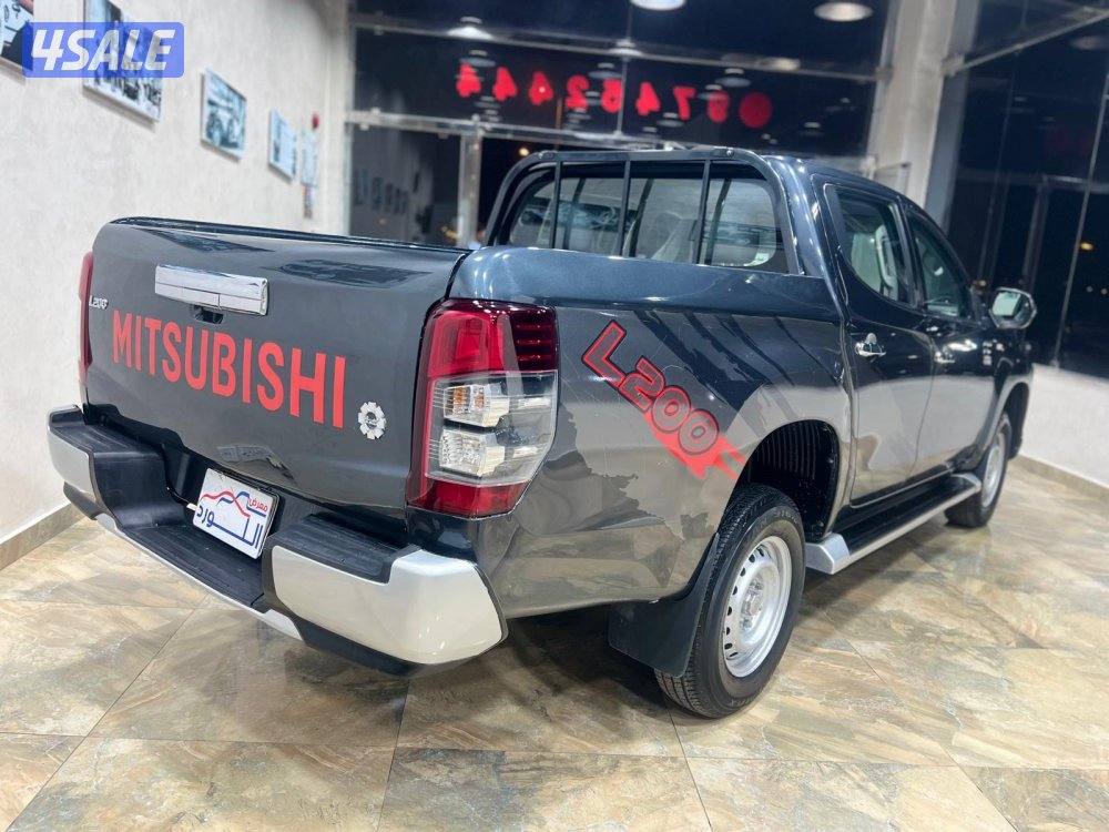وانيت ميتسوبيشي L200 قير عادي دبل قير موديل 2022 ماشي 90 الف3