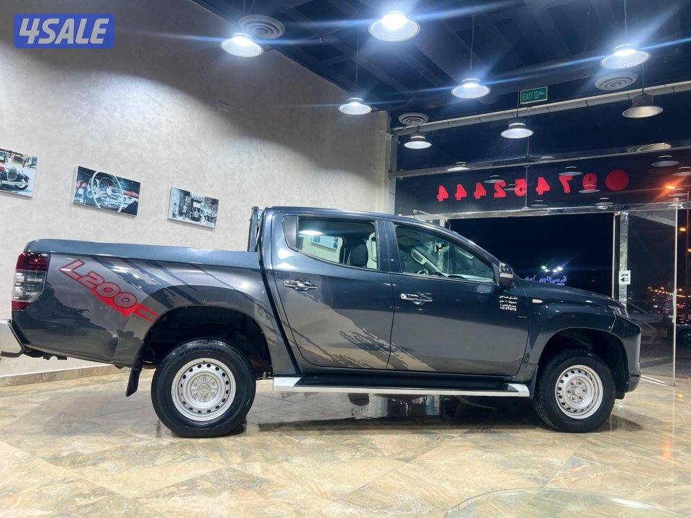 وانيت ميتسوبيشي L200 قير عادي دبل قير موديل 2022 ماشي 90 الف4