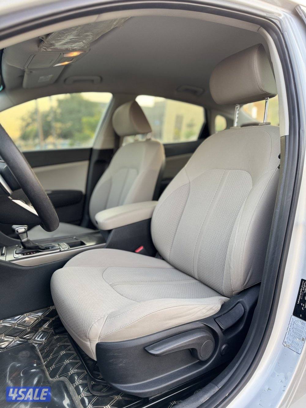 للبيع كيا أوبتيما 2019 - ماشي 98 ألف - بحاله نظيفه7