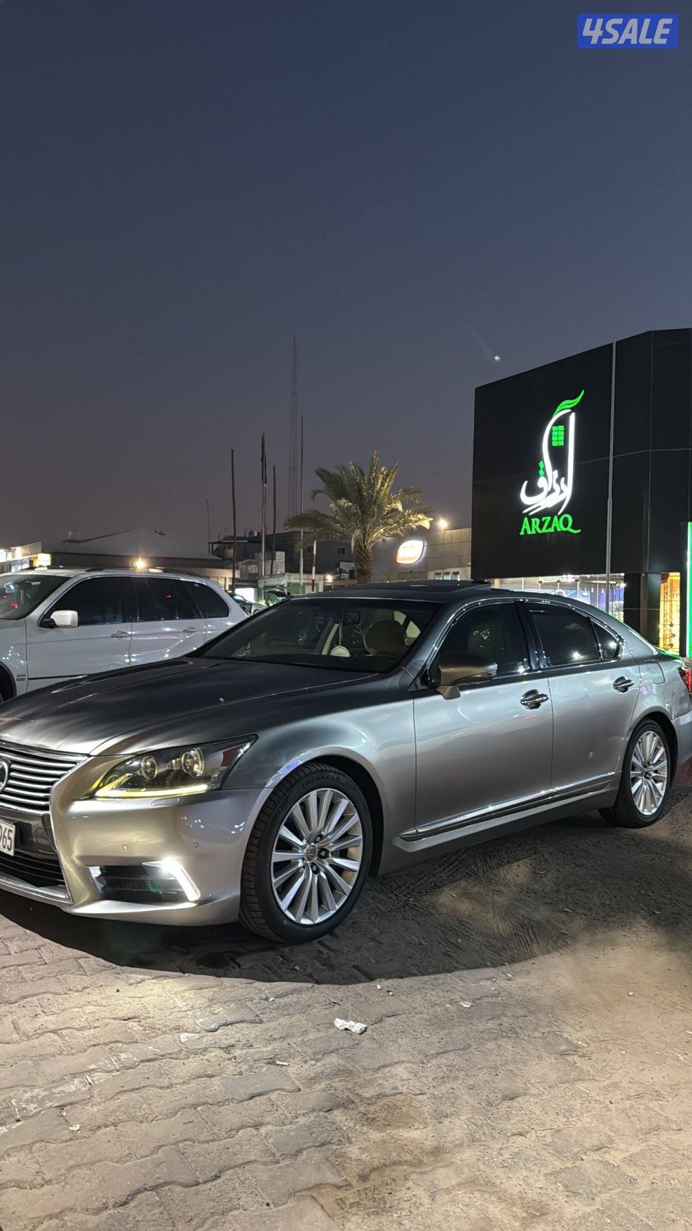 للبيع لكزس 2015 الساير نظيف3