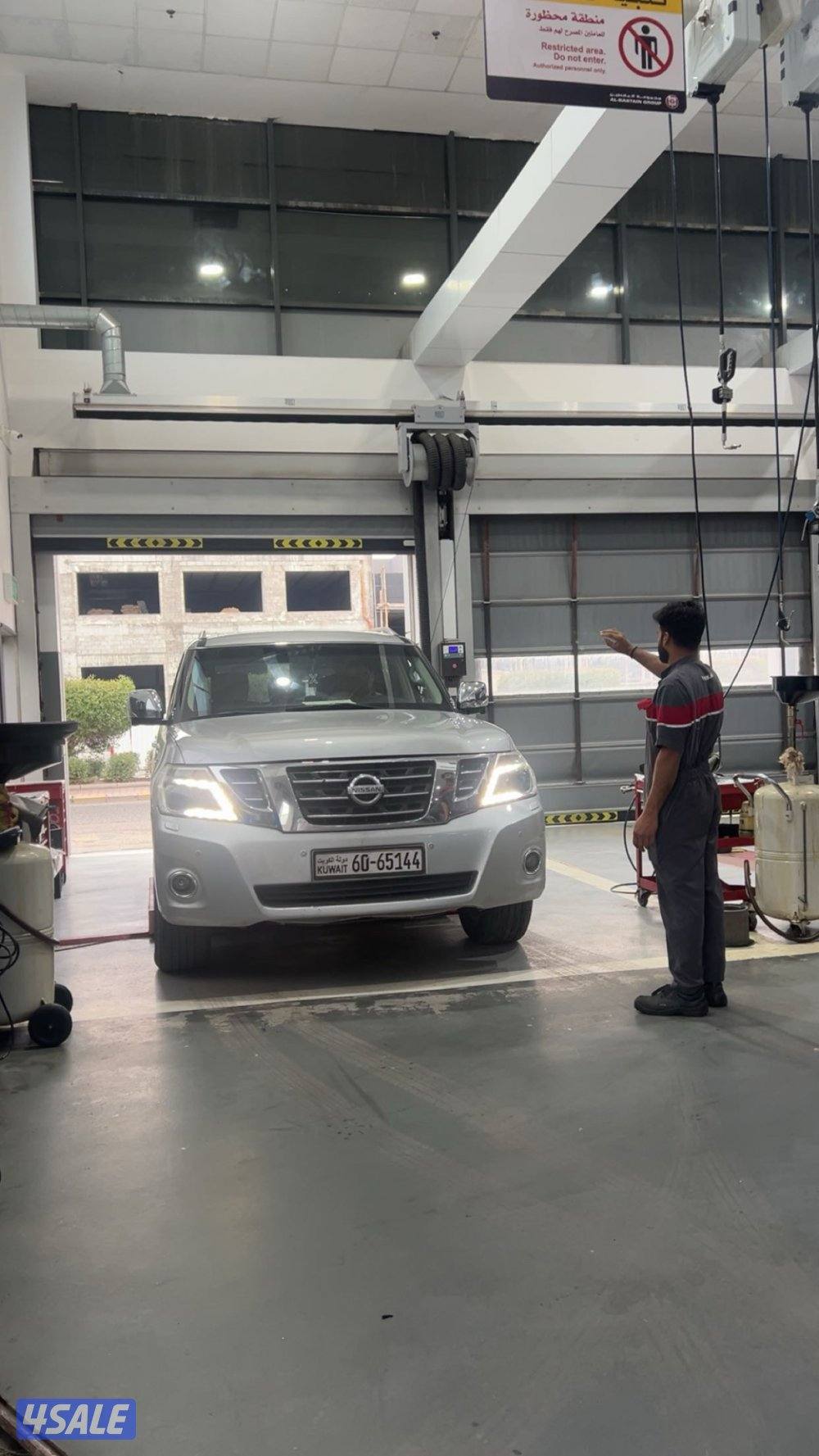 للبيع جيب نيسان باترول بلاتينيوم ستي حجم 320 موديل (2014)5