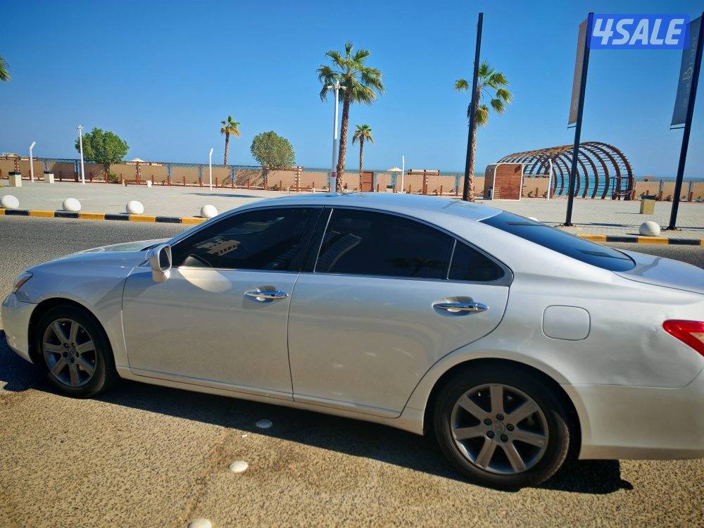 لكزس موديل 20084