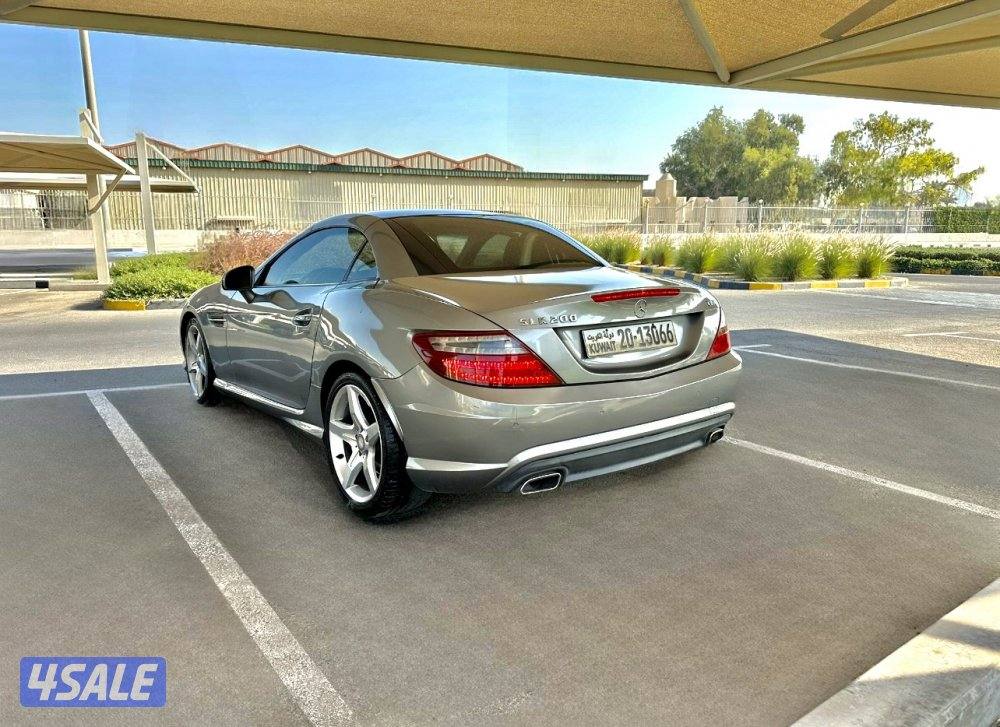 مرسيدس SLK200 - الموديل:2012 - العداد:1664