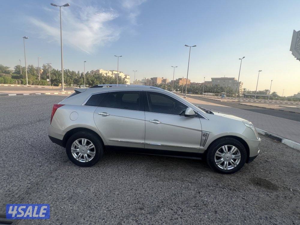 كاديلاك جيب STX  موديل 2013 بحاله ممتازه14