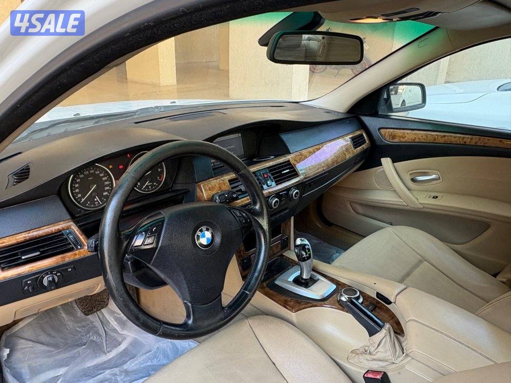 BMW 523i 20094