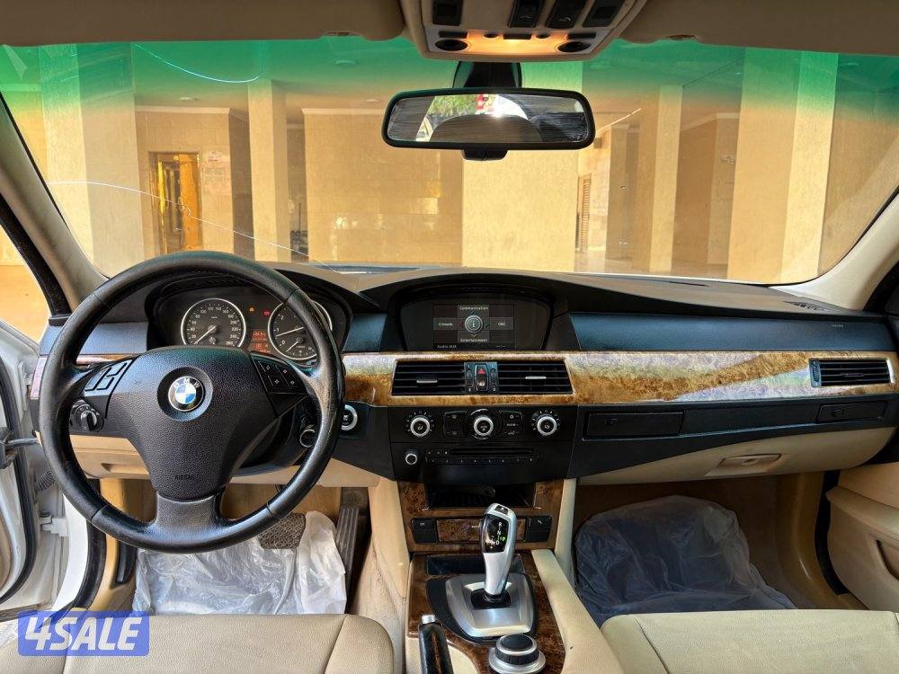 BMW 523i 20096