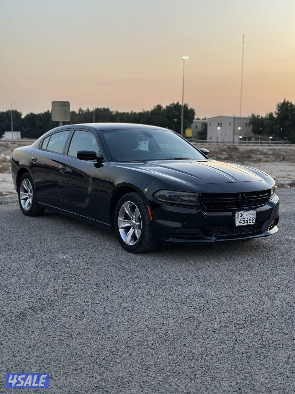 للبيع شارجر موديل2018 ماشي70 الف حالة وكالة1