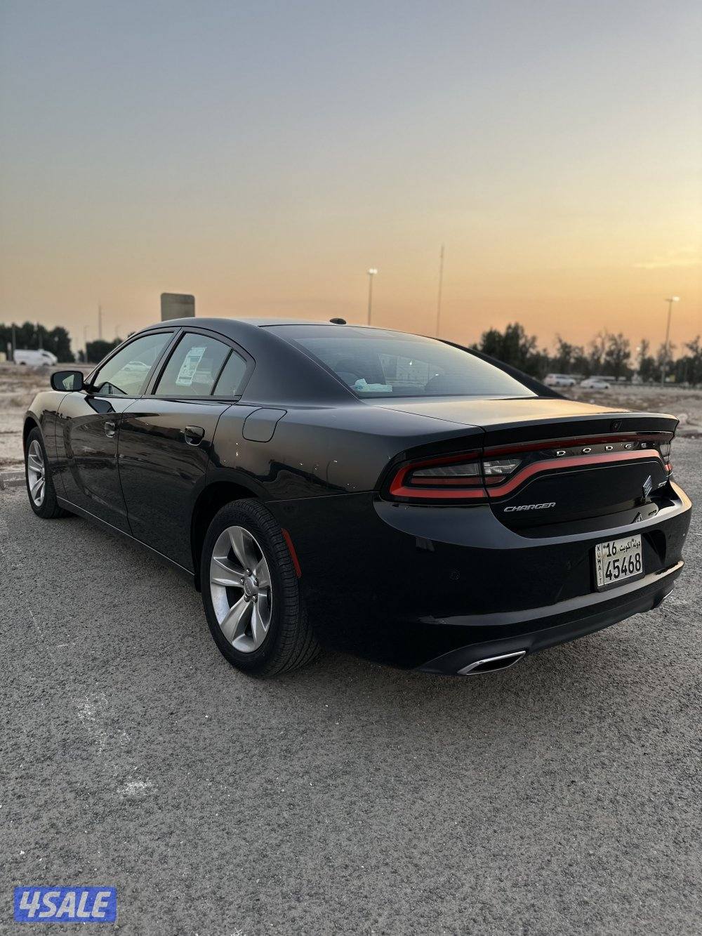 للبيع شارجر موديل2018 ماشي70 الف حالة وكالة5