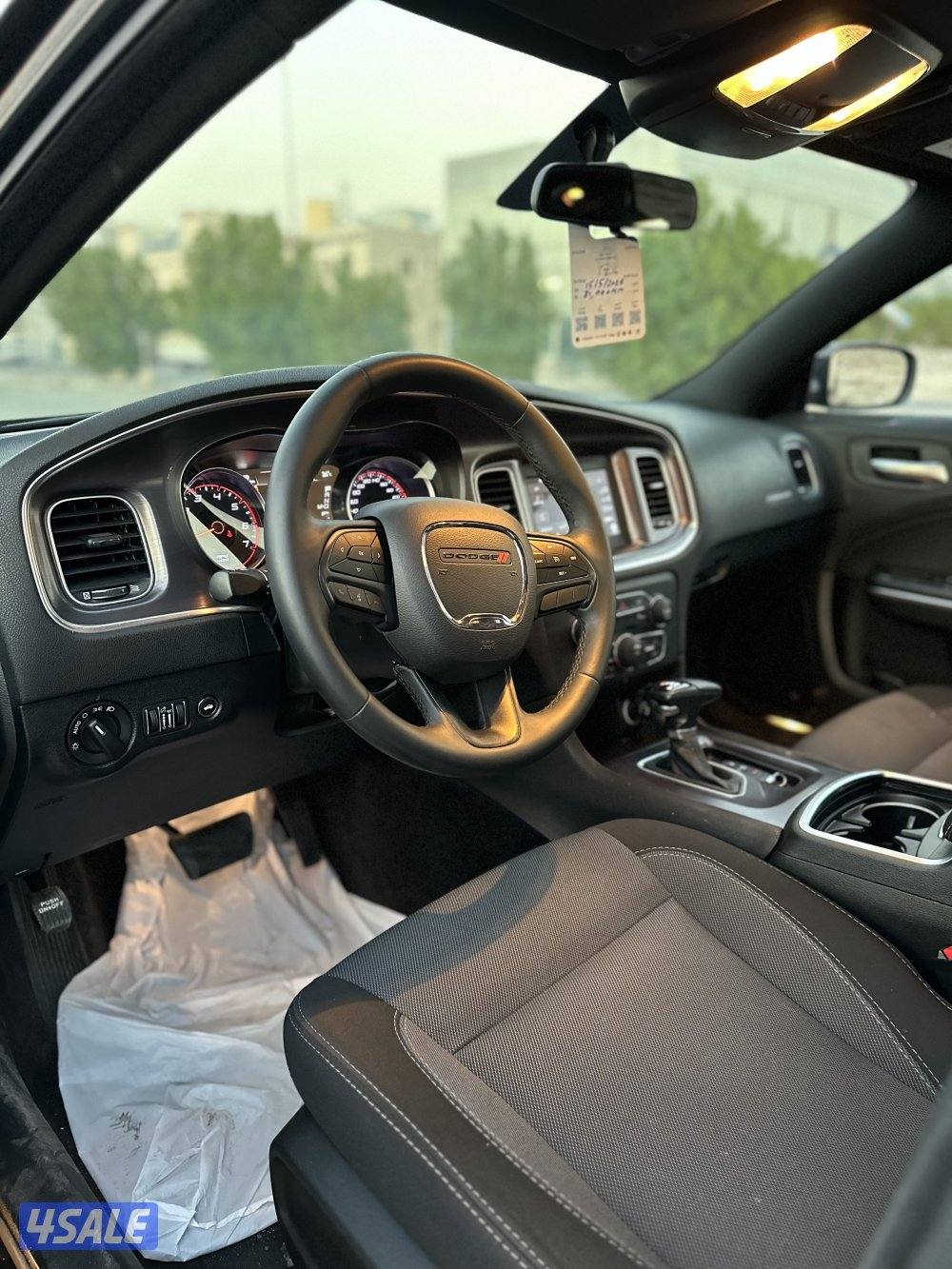 للبيع شارجر موديل2018 ماشي70 الف حالة وكالة8