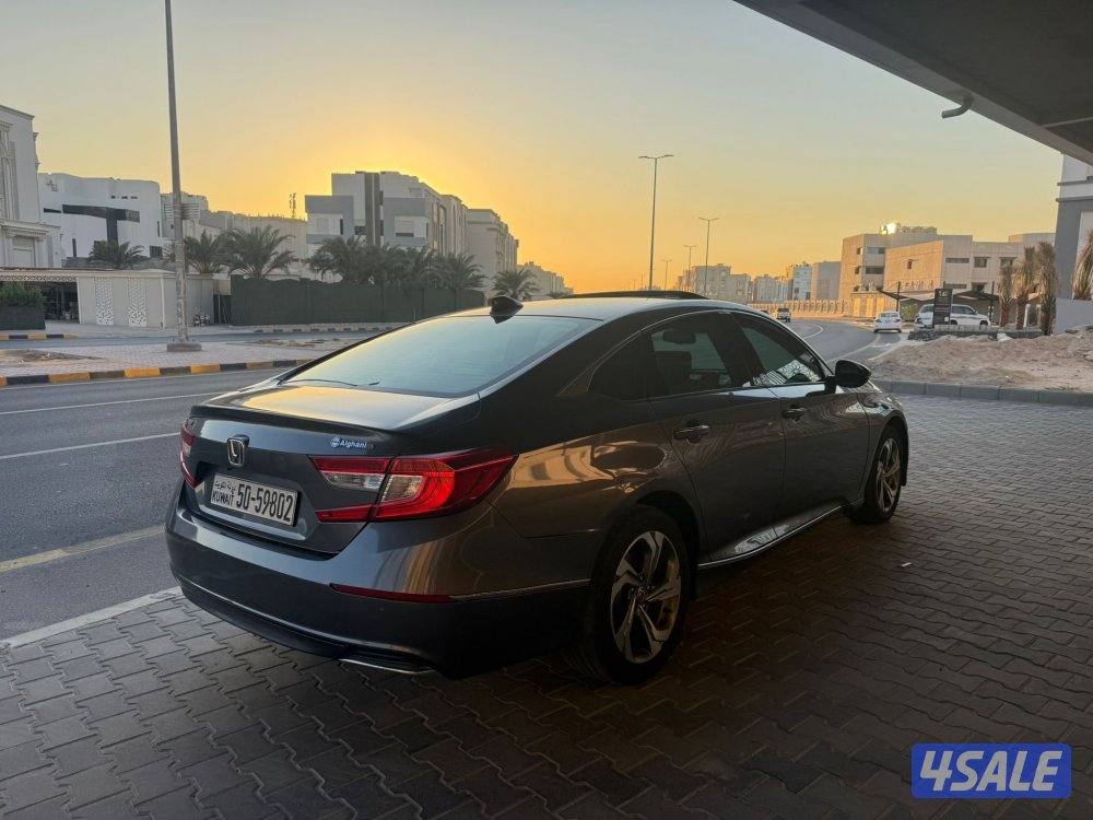 للبيع هوندا اكورد 2019 وارد الوكاله بحاله5
