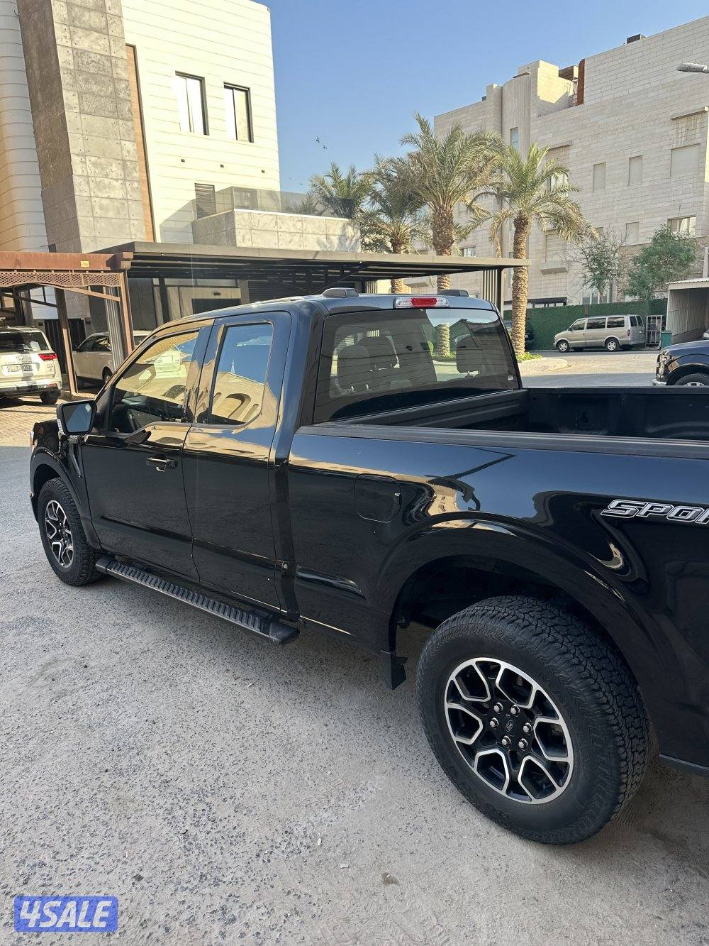 للبيع وانيت F1503