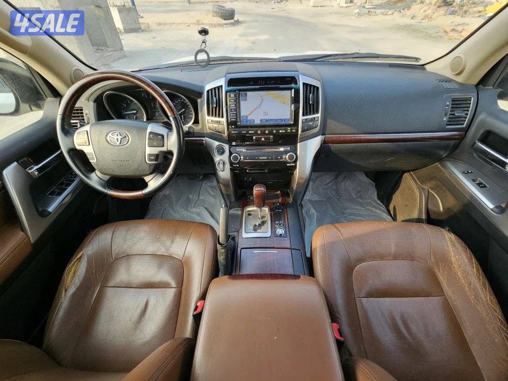 Toyota land Cruiser VXR 20158