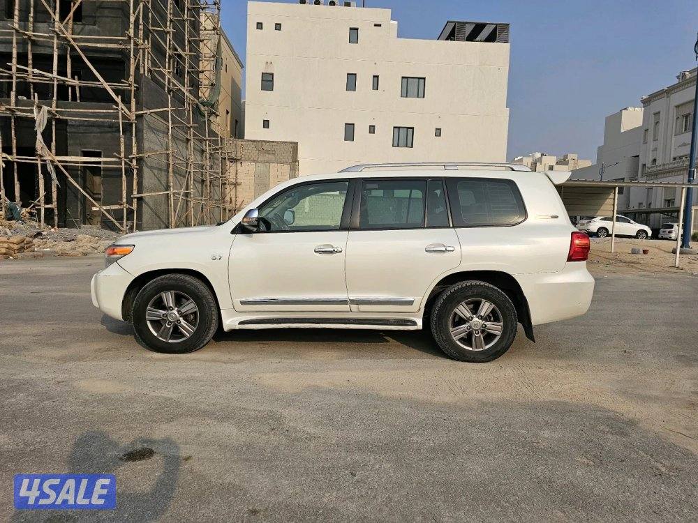 Toyota land Cruiser VXR 20157