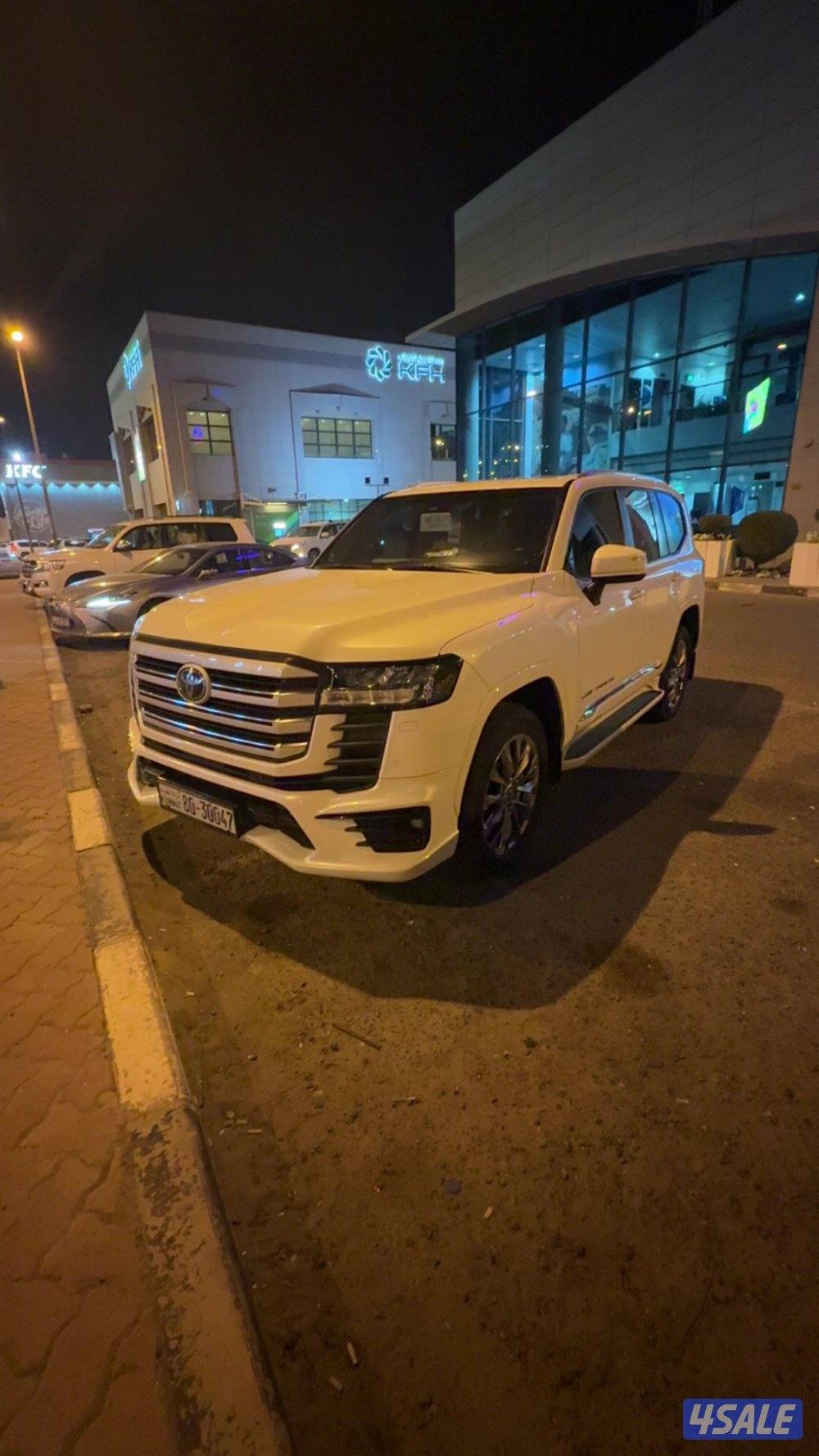 لاندكروزر ايرو اس كامل المواصفات وارد الساير موديل ٢٠٢٤ تون تيربو0