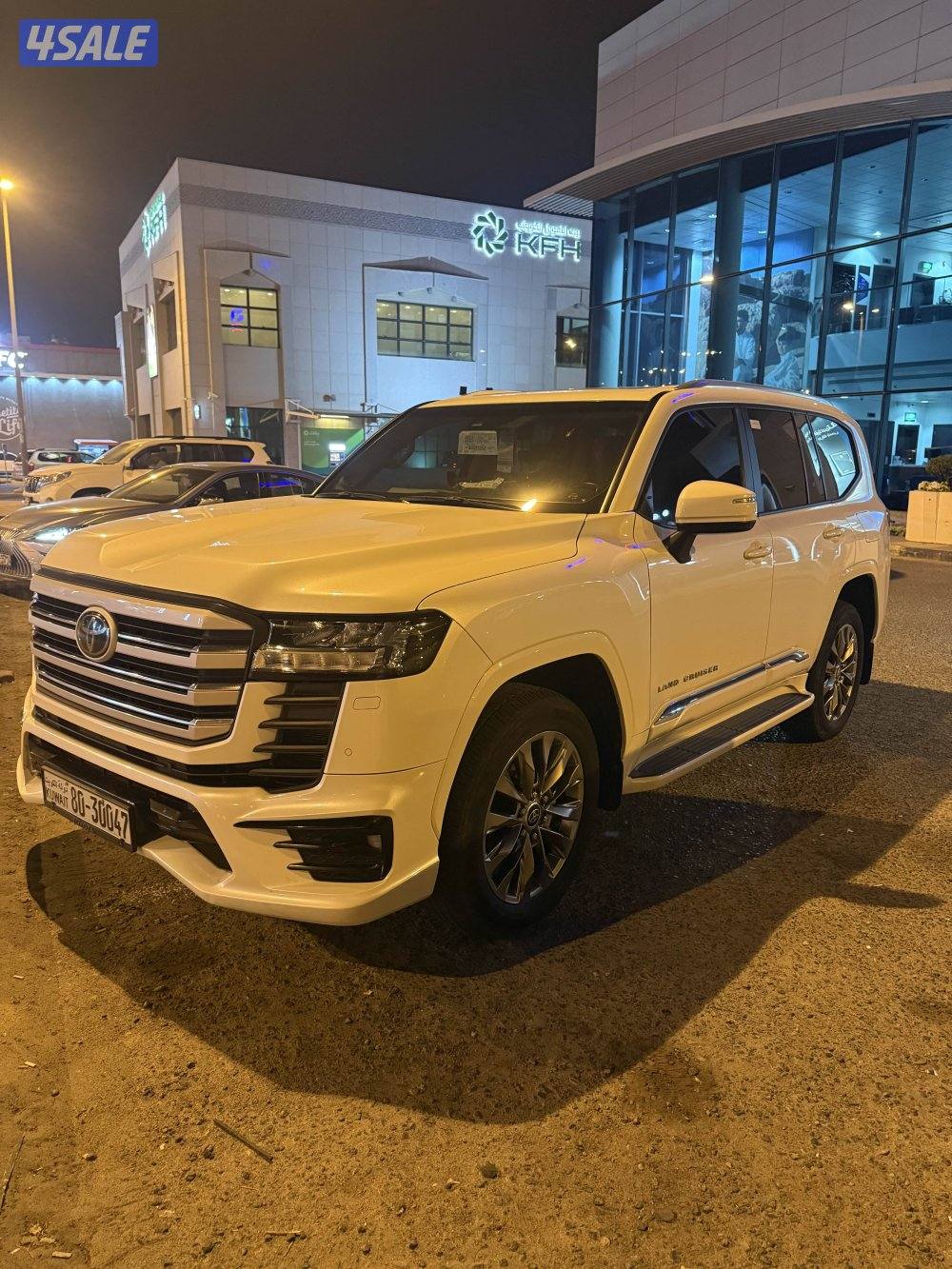 لاندكروزر ايرو اس كامل المواصفات وارد الساير موديل ٢٠٢٤ تون تيربو2