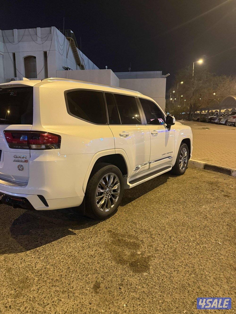 لاندكروزر ايرو اس كامل المواصفات وارد الساير موديل ٢٠٢٤ تون تيربو3