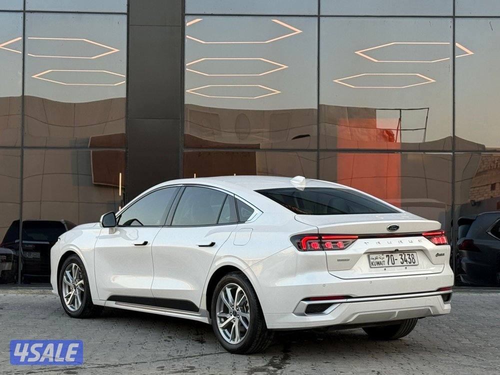 FORD TAURUS _ 2023 صبغ الوكالة4