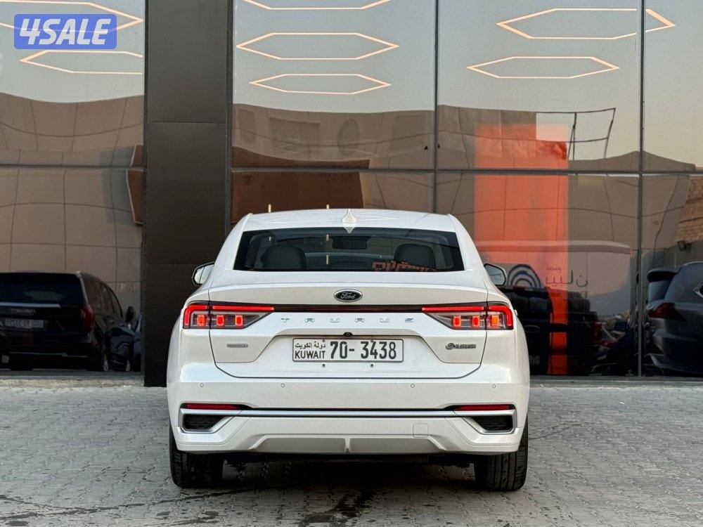 FORD TAURUS _ 2023 صبغ الوكالة5