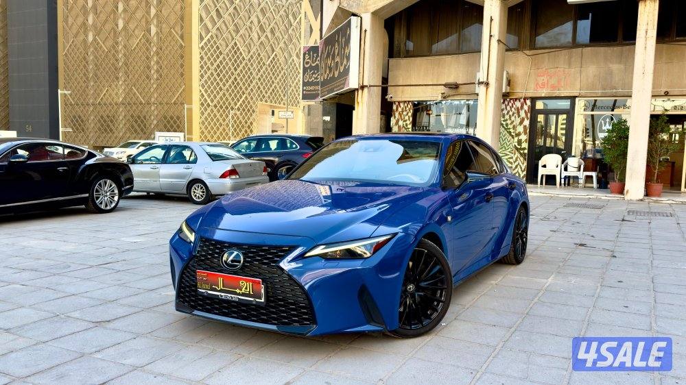 لكزس ìs300/ موديل 2021/ عداد 89 ألف/ صبغ الوكالة0
