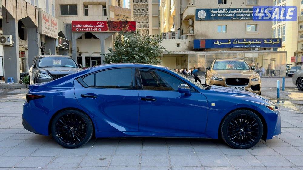 لكزس ìs300/ موديل 2021/ عداد 89 ألف/ صبغ الوكالة3