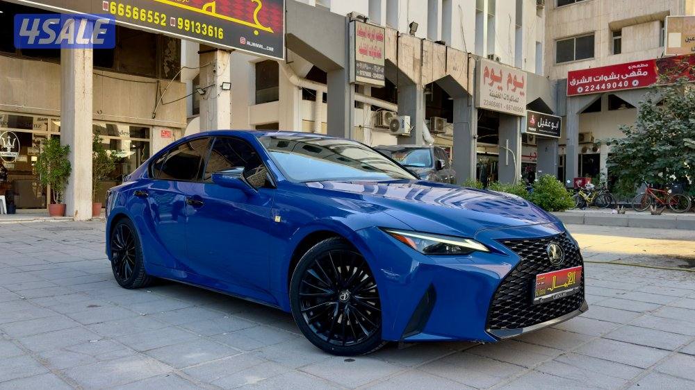 لكزس ìs300/ موديل 2021/ عداد 89 ألف/ صبغ الوكالة14