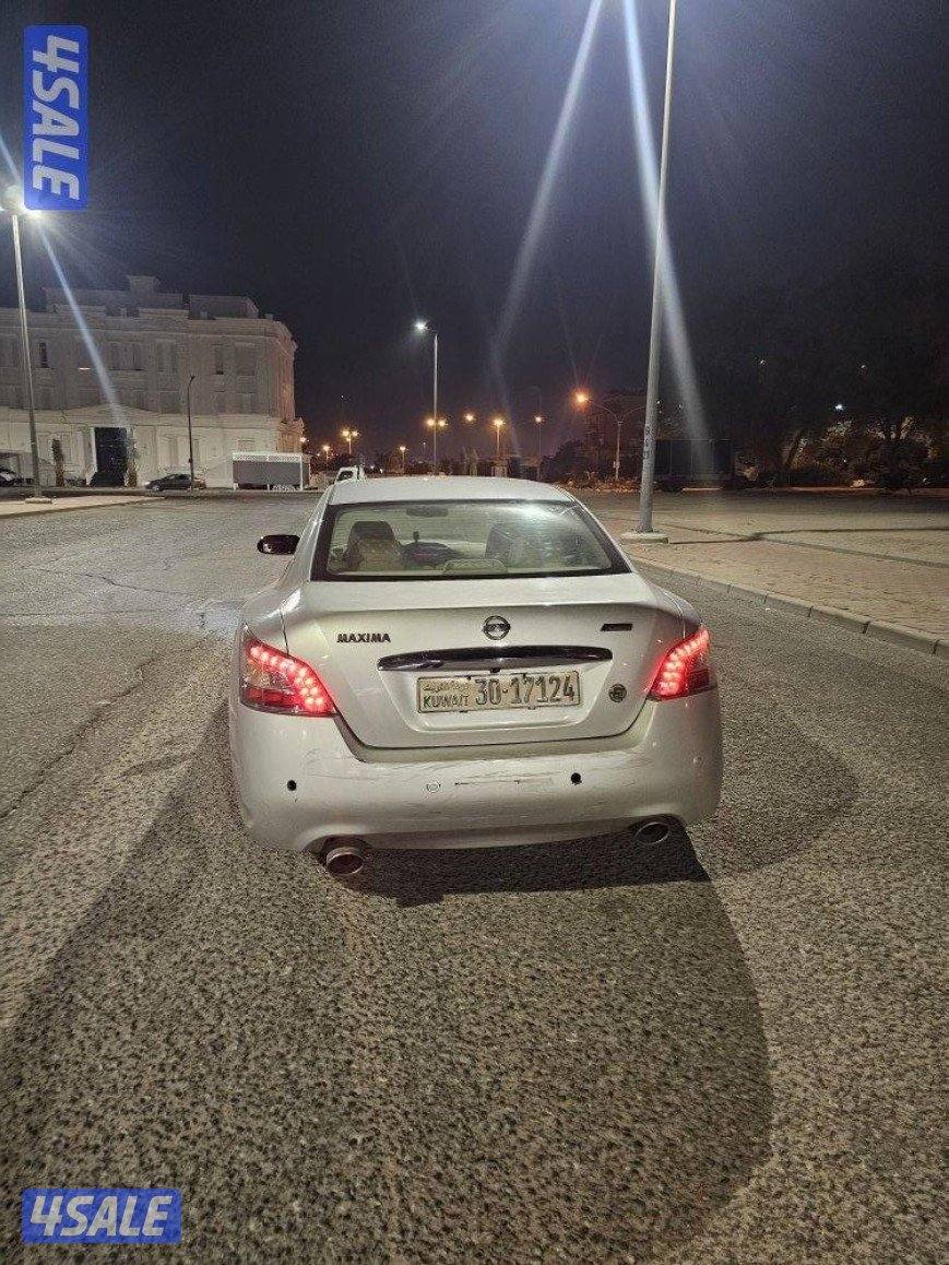 للبيع نيسان ماكسيما 2013 ... عداد 227 الاف5