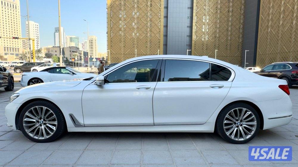 بي أم 740li/ موديل 2018/ عداد 174 ألف/ سيرفس الغانم3