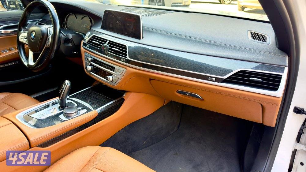 بي أم 740li/ موديل 2018/ عداد 174 ألف/ سيرفس الغانم14