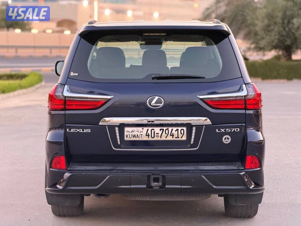 لكزس LX570 الدرجه الاولى (( صبغ الوكاله بالكامل )) 2017 (ماشي 90 الف)5