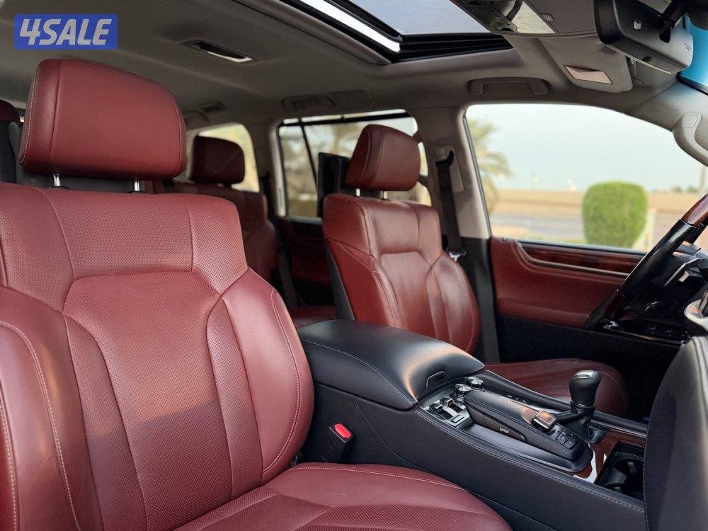 لكزس LX570 الدرجه الاولى (( صبغ الوكاله بالكامل )) 2017 (ماشي 90 الف)7