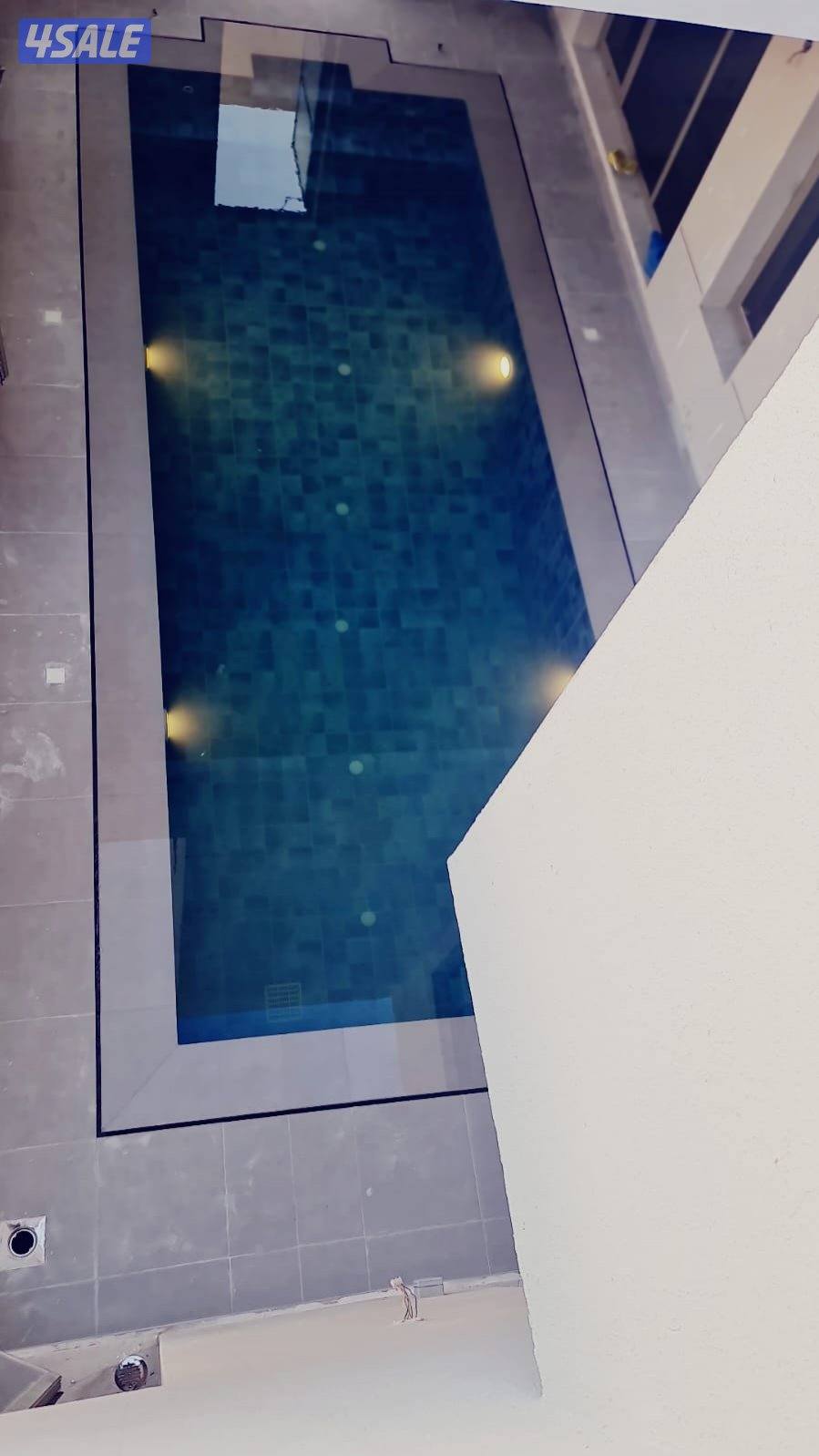 فيلا فاخرة تشطيب سوبر ديلوكس زاوية ارتداد 45 م 3 أدوار وربع3