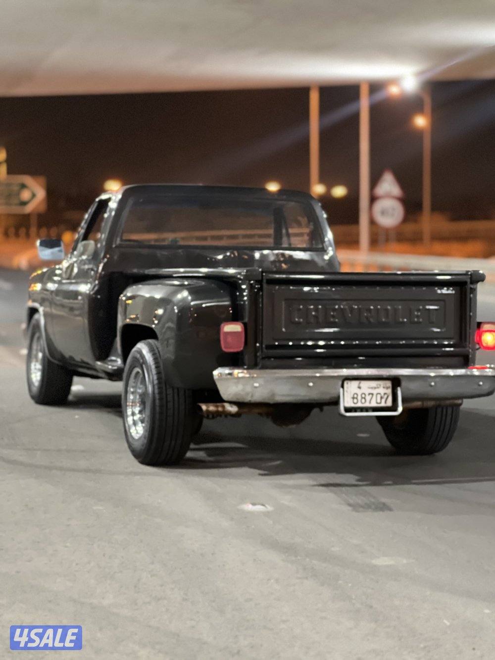 للبيع وانيت شفر ١٩٨٤ قير عادي مكينه ٣٥٠3