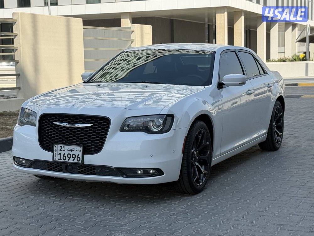 كرايزلر 300s 20211